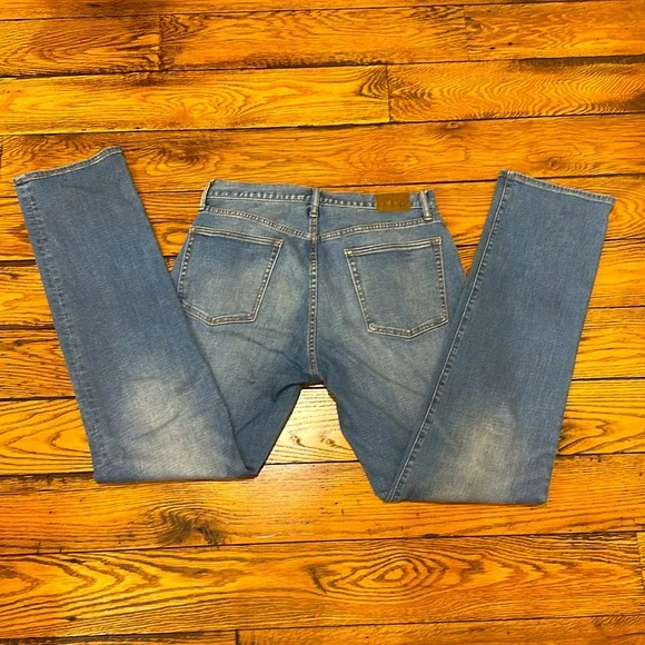 GAP MENS LIGHT WASH STRAIGHT LEG 5-POCKET BLUE JEANS SIZE 34 x 36 - Picture 5 of 7